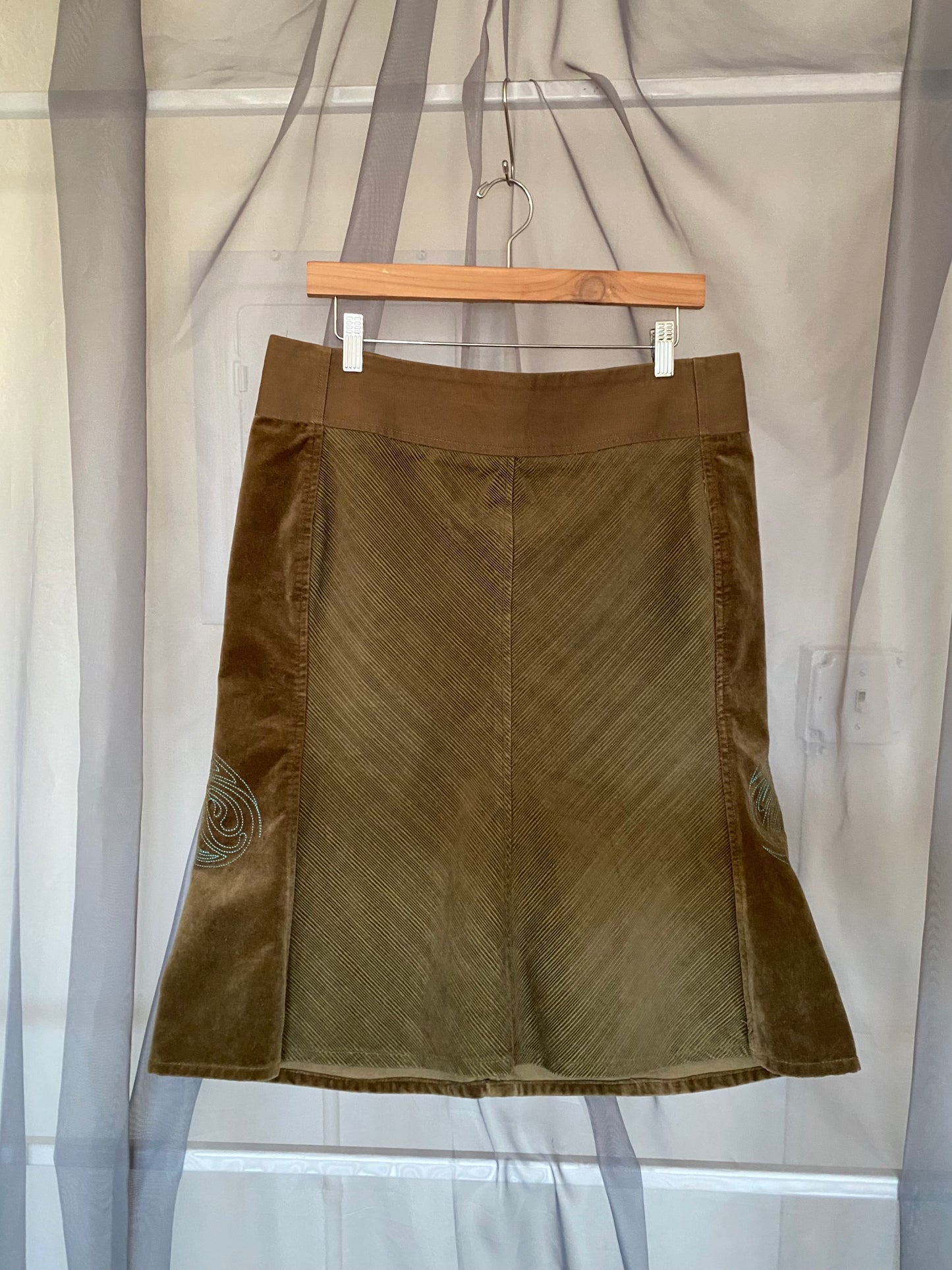 velvet skirt with embroidered back