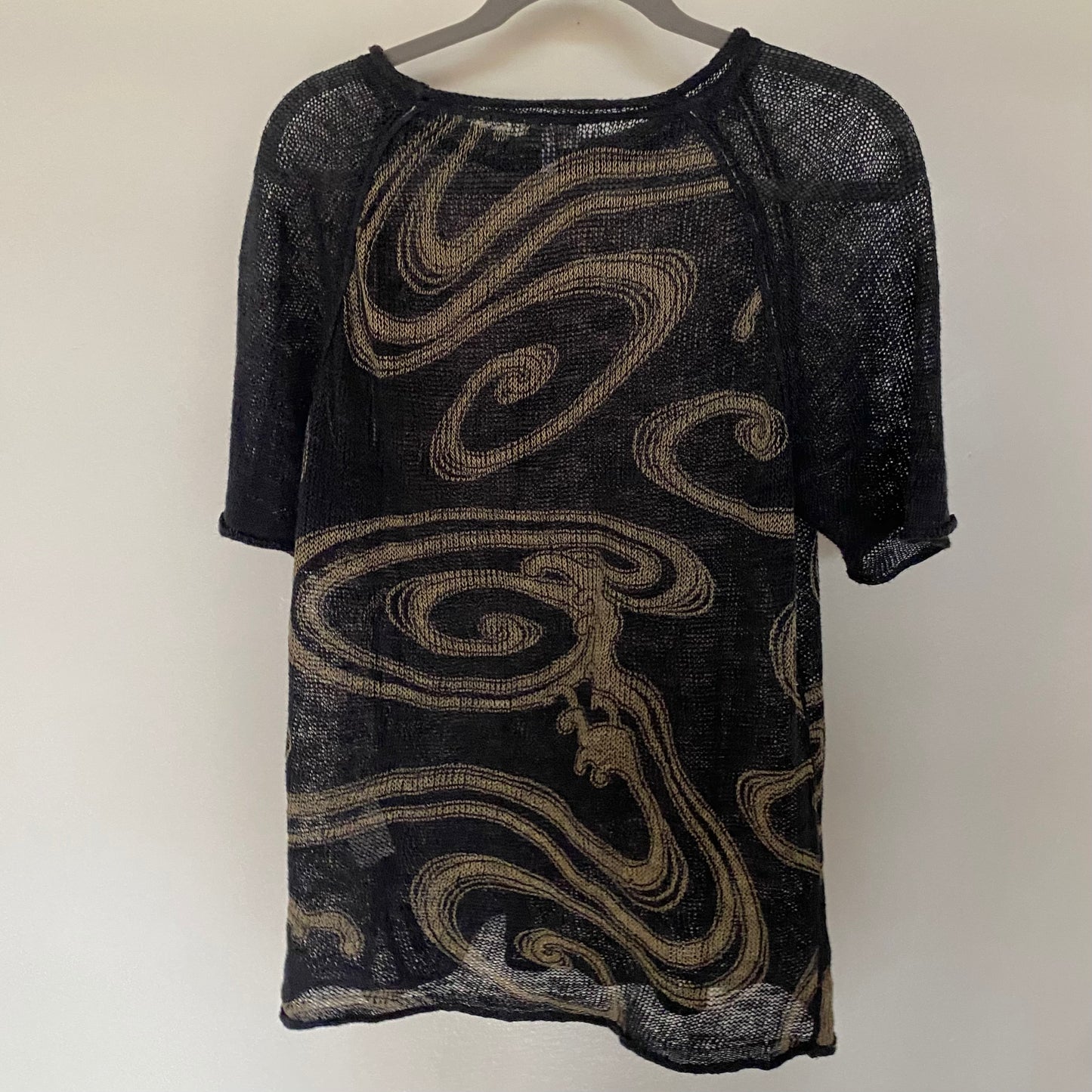 swirly print knit t shirt