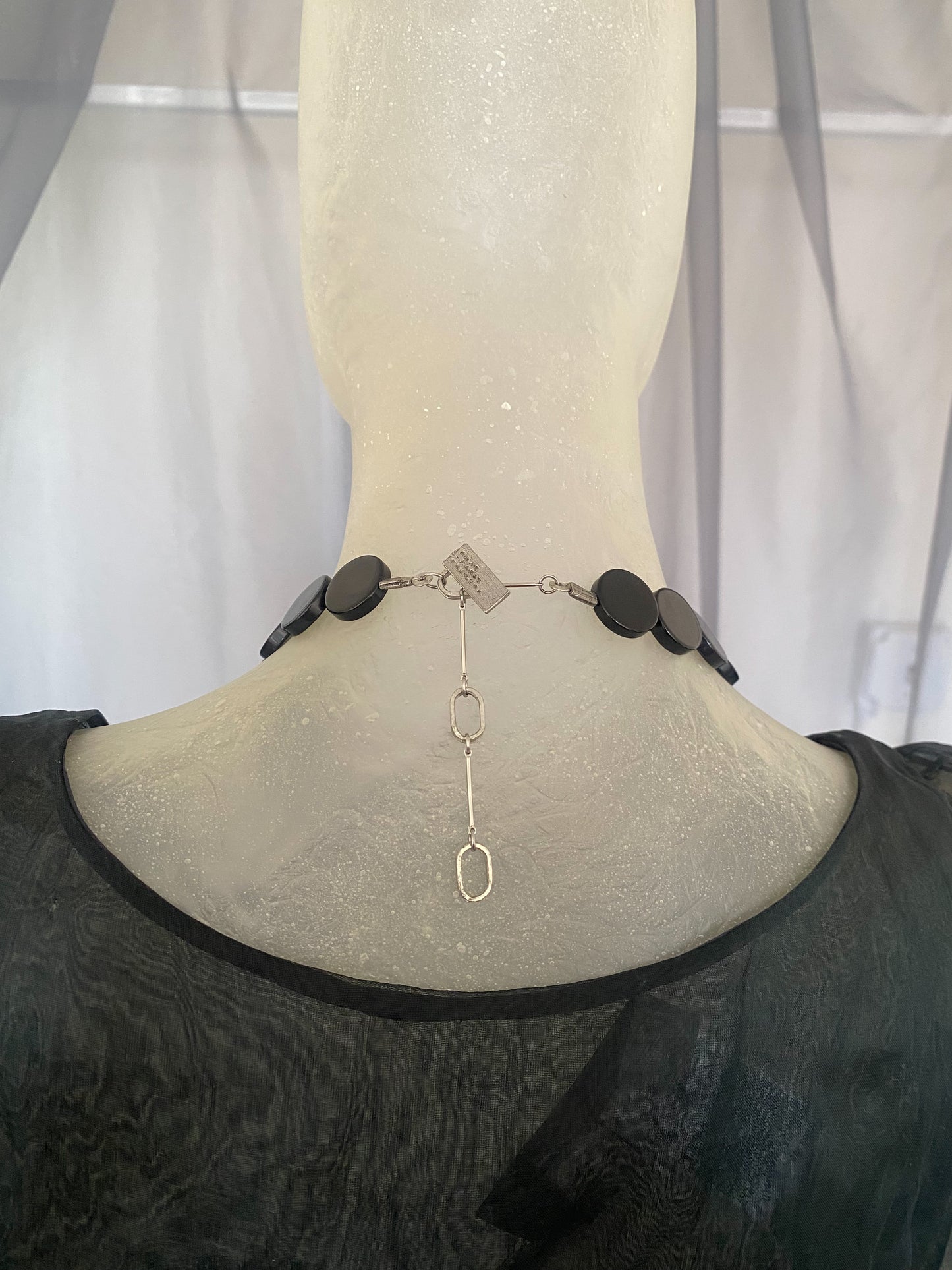 dot dot circle necklace