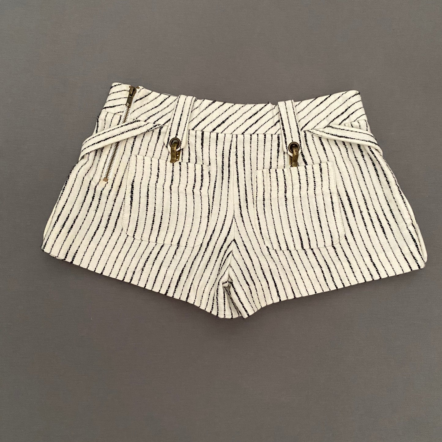 2006 gwen stefani l.a.m.b skort